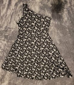 Black And White One Shoulder Dress