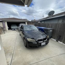 328i 2011 BMW PICK UP ASAP