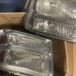 Stock 2005 F350 Headlights Casings
