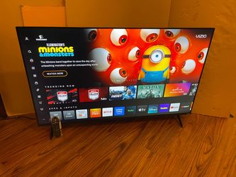 Vizio 50” Smart TV 4K UHD (2025 Barely Used) With Remote Control $150 Firm on Price