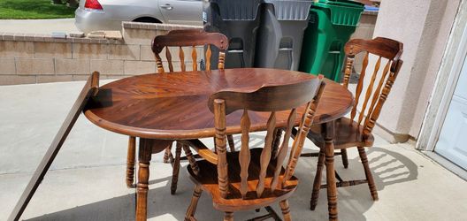 Dining Room Table With 3 Chairs And Leaf