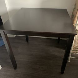 Dinette Table And 4 Chairs 