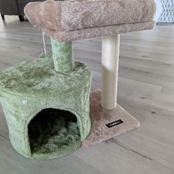 Feandrea Cat House .