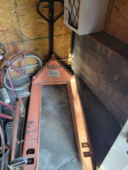 Pallet jack