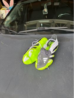 Vendo tacos profesionales Adidas predator número 11y medio 12