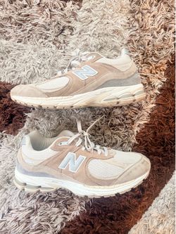 New Balance 2002R Men's Low Top Lace Up Suede Athletic Sneaker Pre-Owned