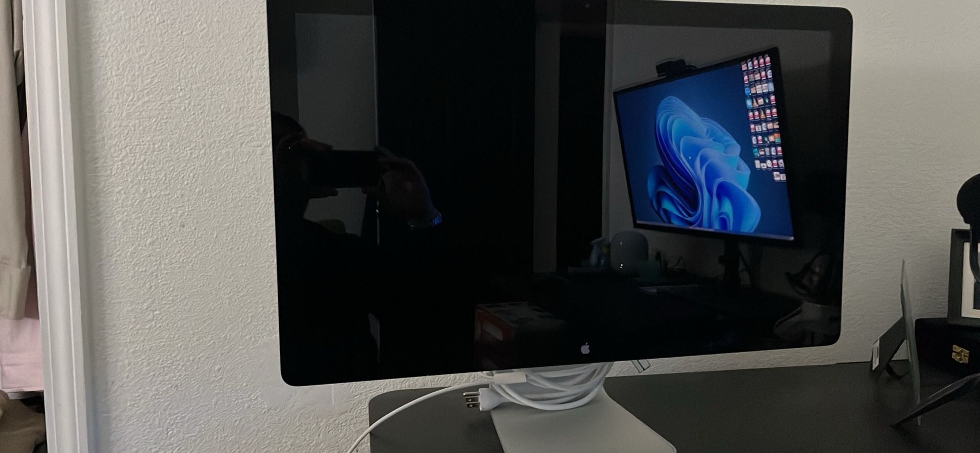 Apple Thunderbolt Monitor 27”