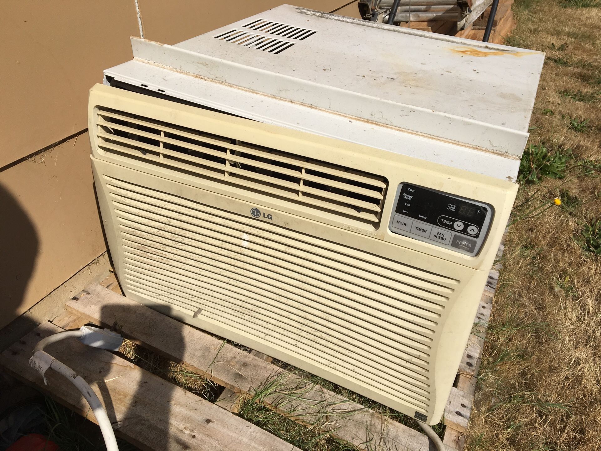 Free LG Large Air Conditioner (LW2510ER)