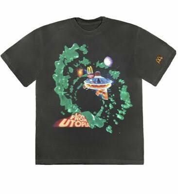 Travis shirt size large