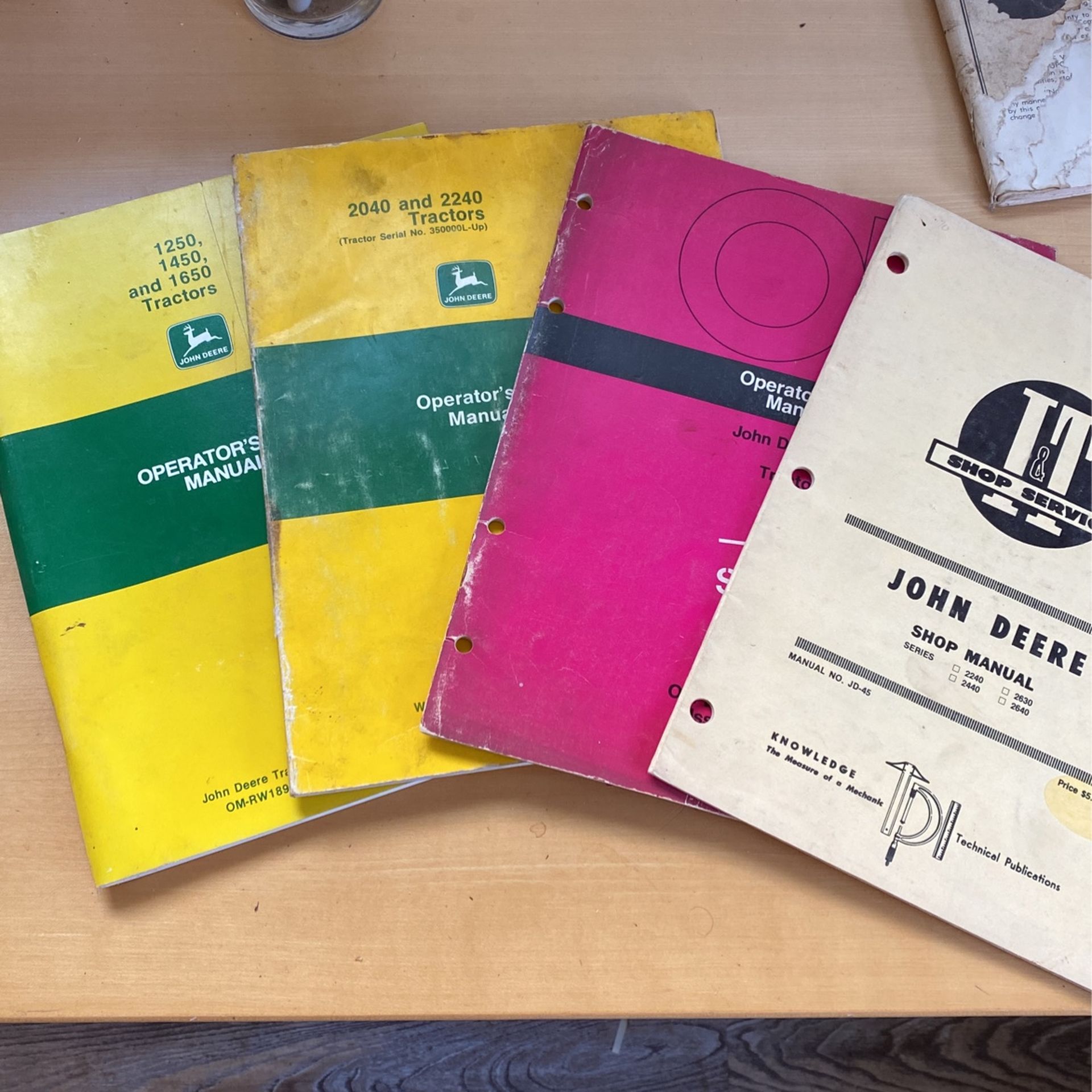 Shop Manuals JD 2240 And 2040