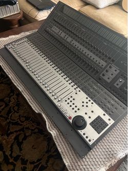 Digidesign Control 24 by Focusrite – For Parts or Repair