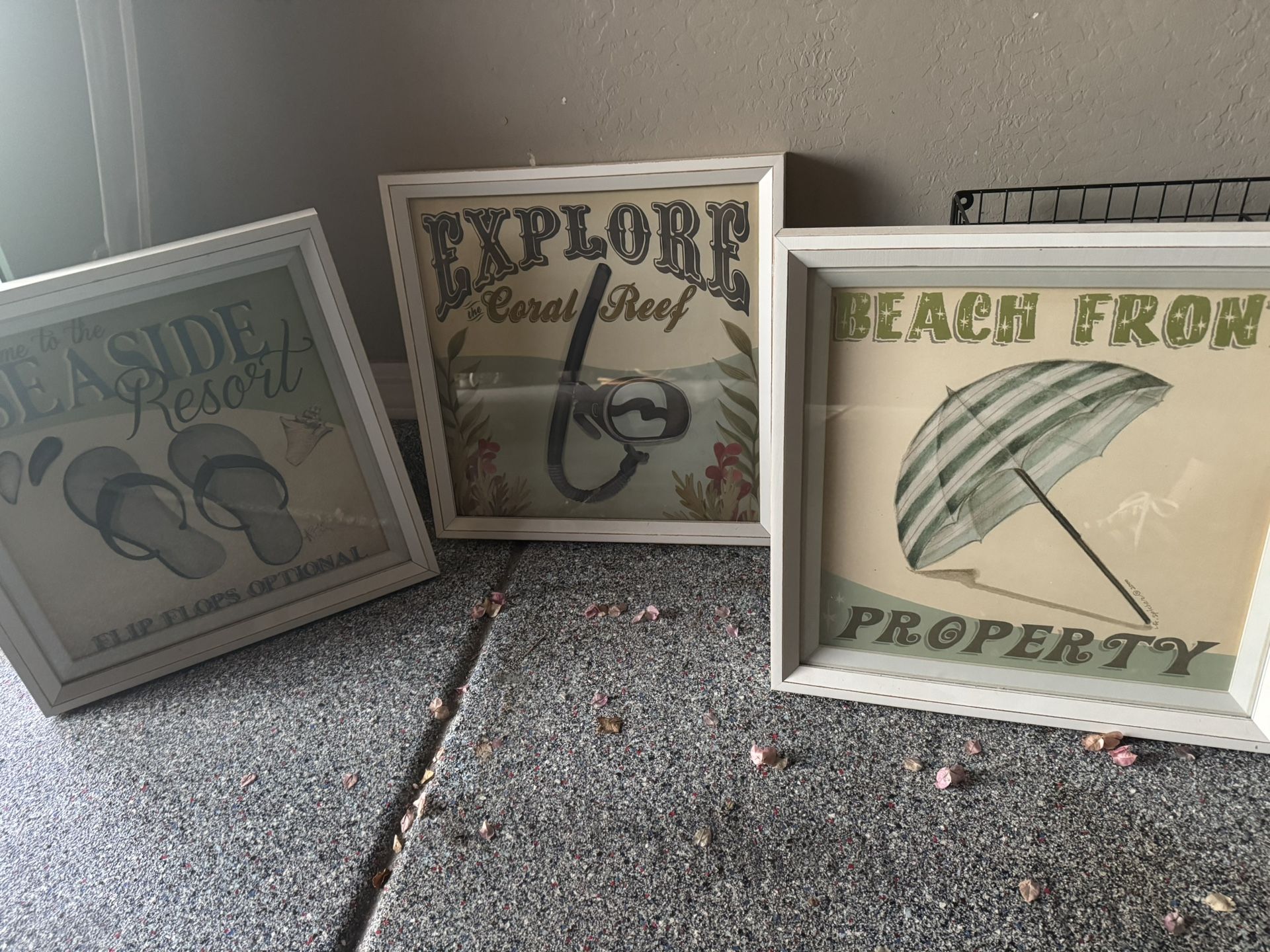 Pottery Barn Beach Signs. Set Of 3