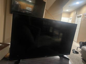 32”-35” Hisense tv