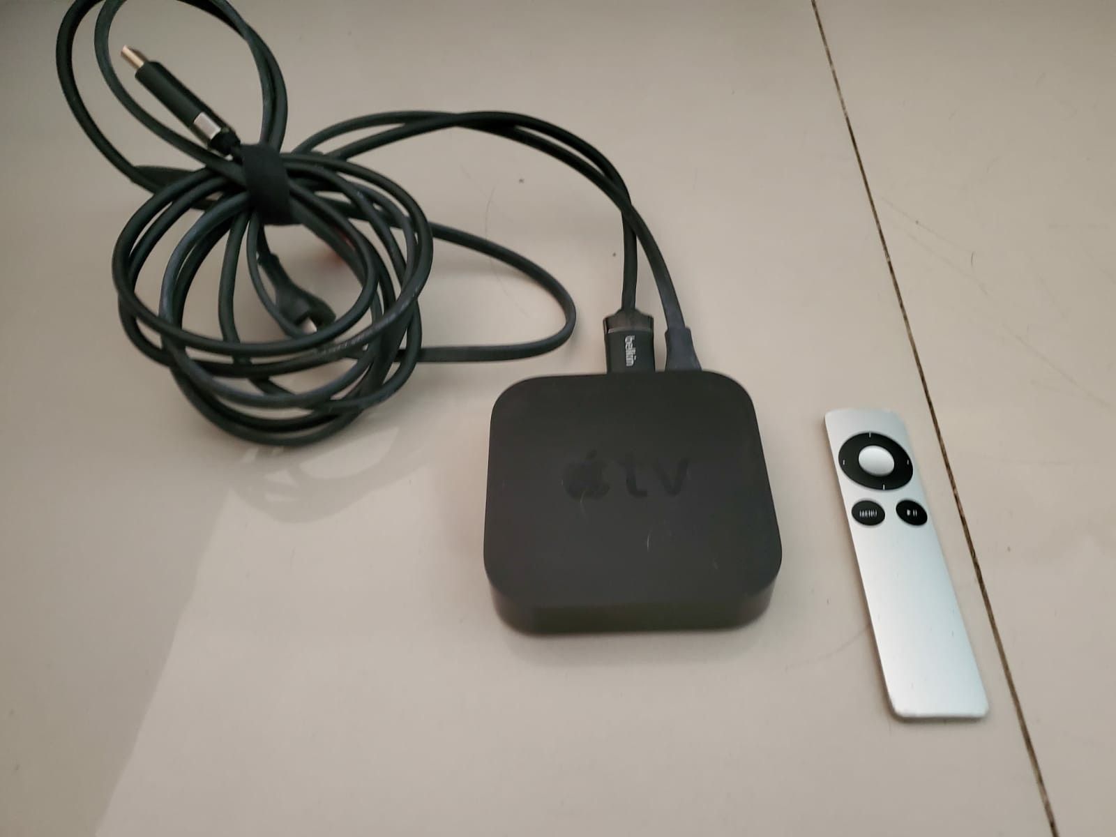 Apple Tv with HDMI cable & Remote 3rd Gen.🍎