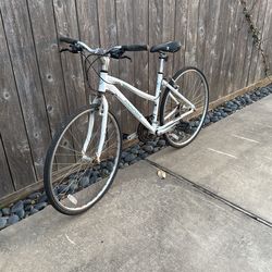 Marín Hybrid Bike - 17”