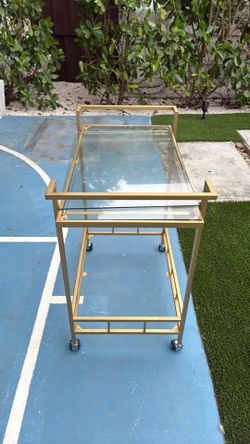 Table rolling glass table