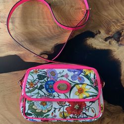 NWT Gucci Canvas Flora Pink Leather Crossbody Bag