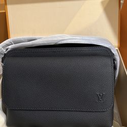 LV Boarding messenger