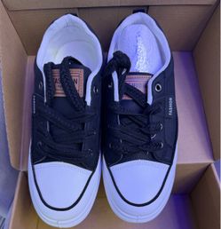 Black & White Casual Sneakers – New