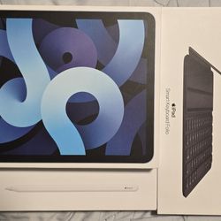 4th Gen Ipad Bundle