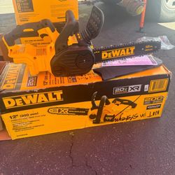 20V MAX 12 in. Cordless Battery Powered Chainsaw (Tool Only)