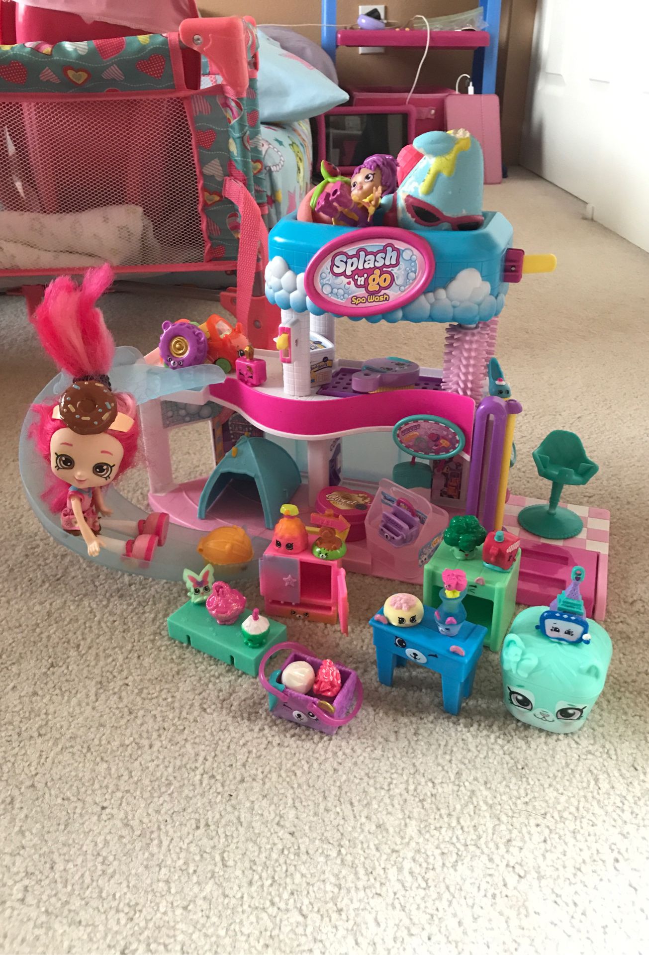 Shopkins Splash n’ Go Car Wash Set