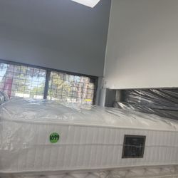 QUEEN SIZE SHIFMAN DOUBLE SIDED MATTRESS & BOX SPRING BED SET