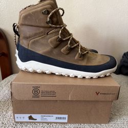 VivoBareFoot Tracker Leather Boots - Size 11