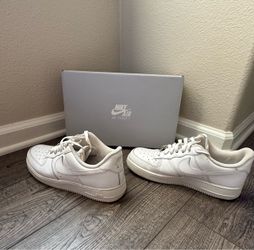 Nike Air Force 1