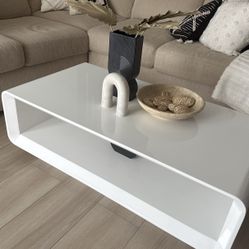 Coffee Table For Sell 