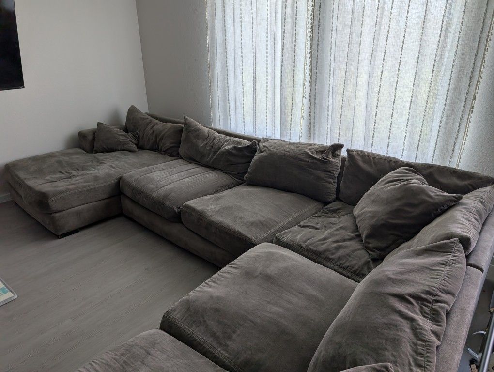 Large SUPER COMFY sectional sofa.