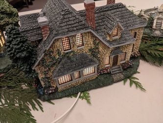 Thomas Kincade Hawthorne Village Pieces