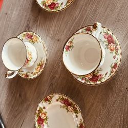 Royal Albert Bone China 1962 Set Of 6