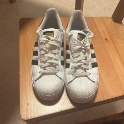 Adidas Superstar