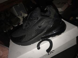 NEW NIKE AIR MAX 270 🖤🖤