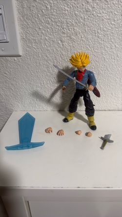 Súper Saiyan Trunks Dragon Starz
