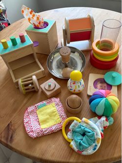 Lovevery  Montessori