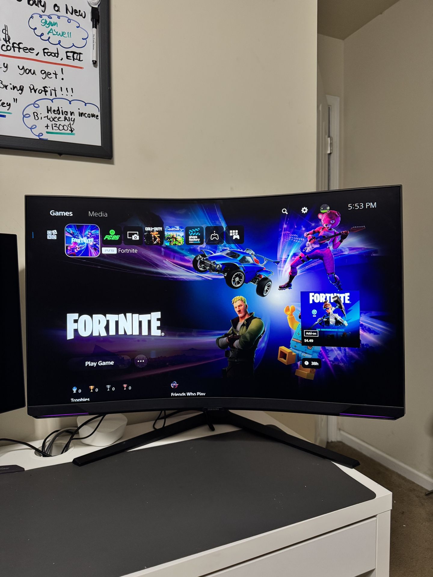 CURVED SAMSUNG 32” 4K GAMING MONITOR