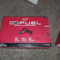 M12 HACKZALL RECIP SAW KIT