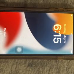 iPhone SE 3rd Generation RED 128GB Unlocked Excellent Condition 