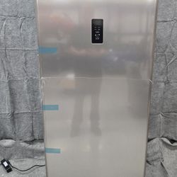 BLACK + DECKER CONVERTIBLE FREEZER/REFRIGERATOR 