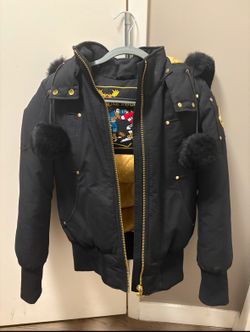 Women’s Moose Knuckle Coat