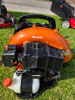 ECHO GAS BACKPACK BLOWER LIKE NEW