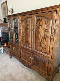 Solid wood Entertainment center