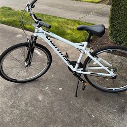 Schwinn Admiral Bike - 7 Speed - Excellent Condition