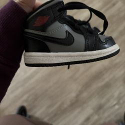 Jordan Mid 1 Shadow 