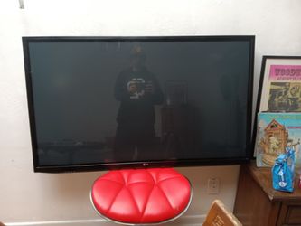 LG FLAT SCREEN TV