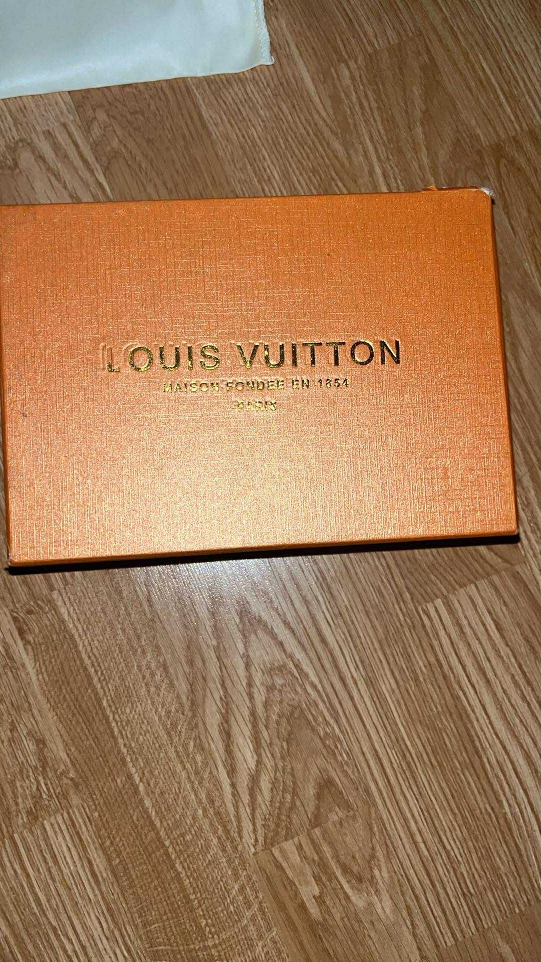Comes With Bag And Tags And Serial Number $200 But I’ll Negotiate