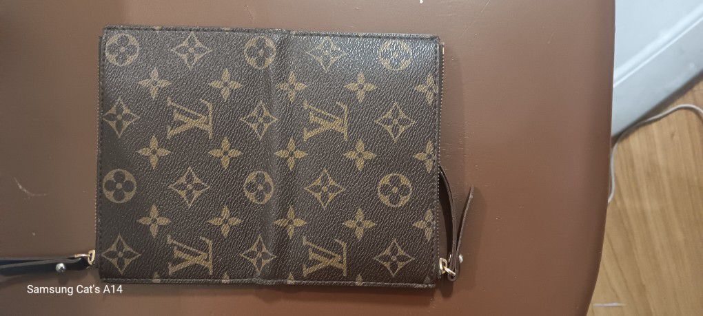 Genuine Wallet LV double Zippers Button Wallet