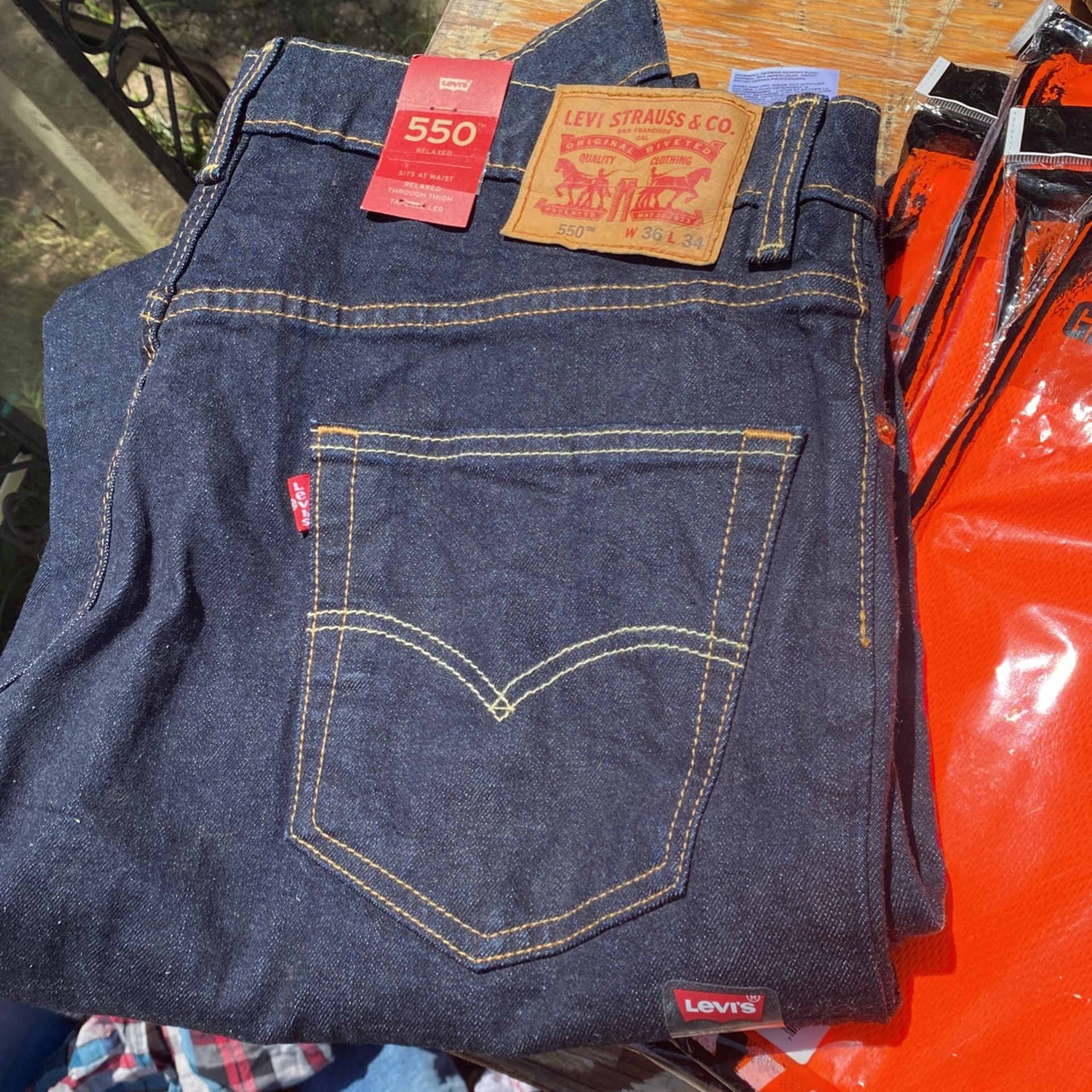 levi's relaxed fit